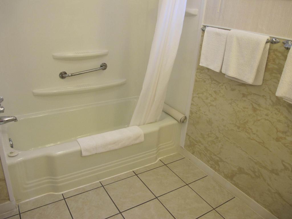Motel Laurie's 3*